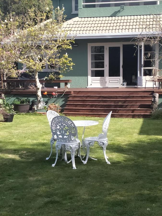 Amberly House Rotorua Bed & Breakfast Bagian luar foto