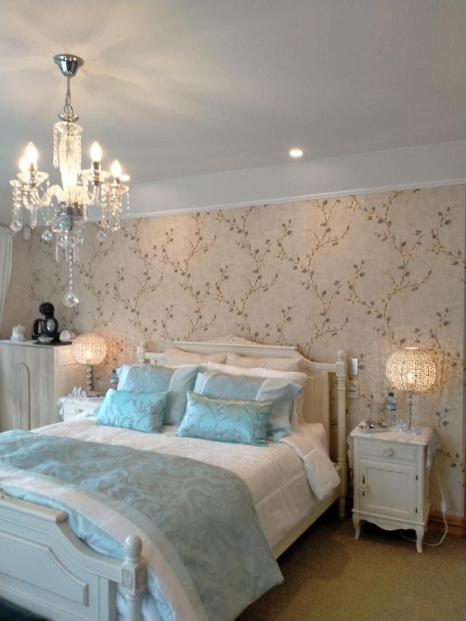 Amberly House Rotorua Bed & Breakfast Bagian luar foto