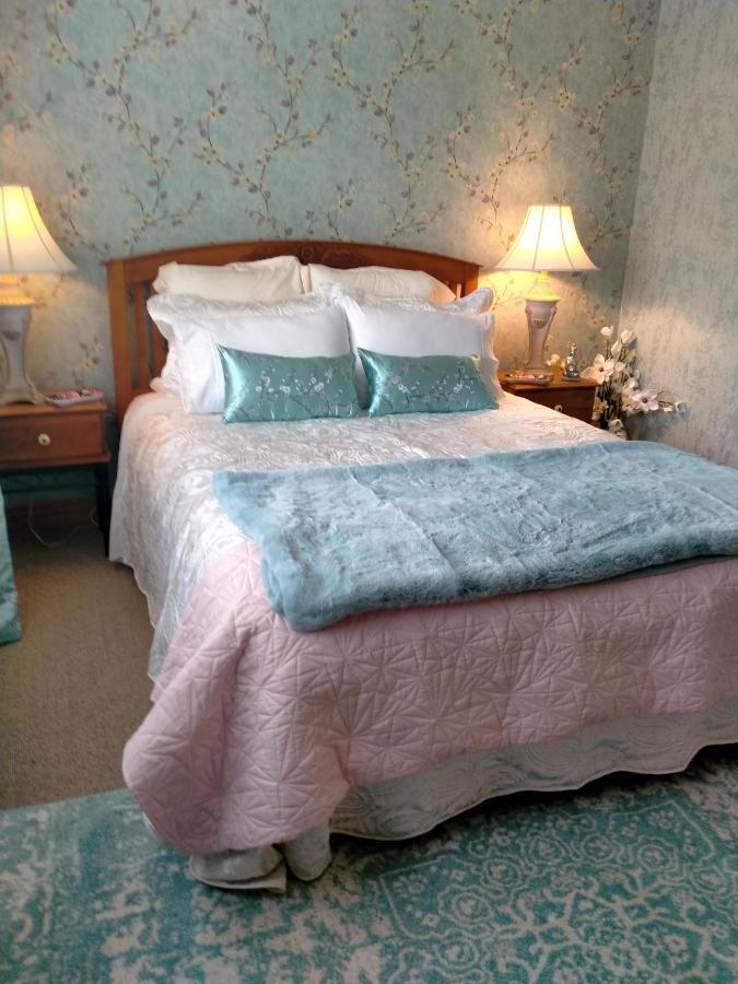 Amberly House Rotorua Bed & Breakfast Bagian luar foto